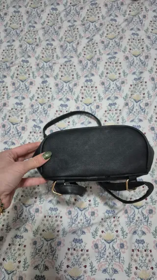 Mochila negra THE TOTEBAG