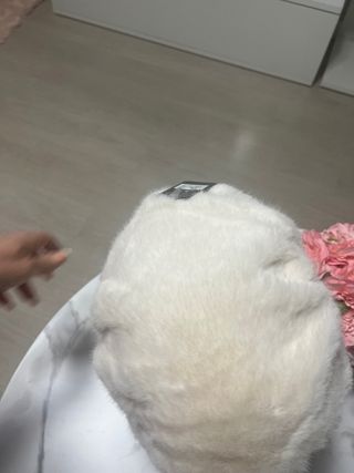 Gorro de pelo blanco