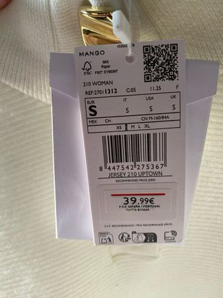 Jersey Mango beige cuello alto botones dorados