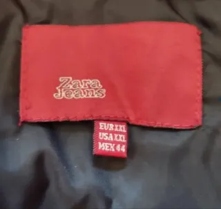 Chaqueta Zara Roja y Negra