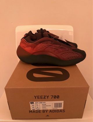 Adidas Yeezy 700 V3 Copper Fade Talla 44