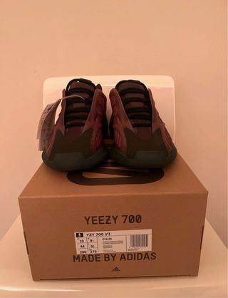 Adidas Yeezy 700 V3 Copper Fade Talla 44