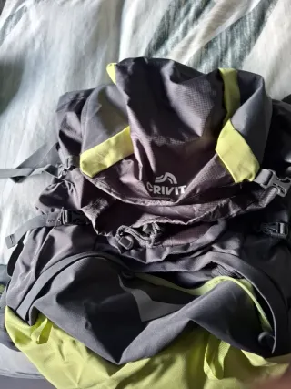 Mochila senderismo 50L +10L gris/verde