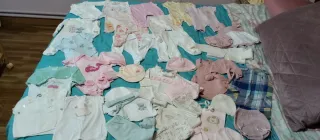 Lote Bebé: Hamaca, Silla Coche, Ropa, Biberones...