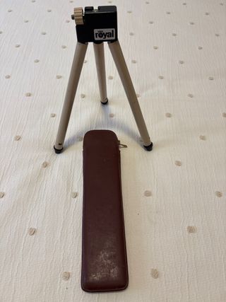 Trípode vintage BILORA ROYAL con estuche