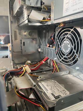 Apple Power Mac G4 con disco IBM