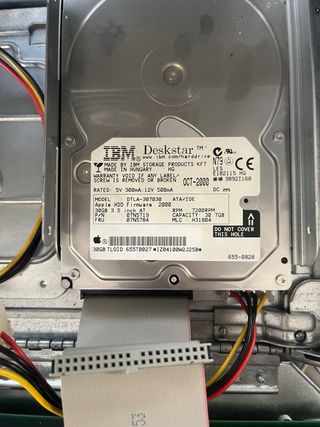 Apple Power Mac G4 con disco IBM