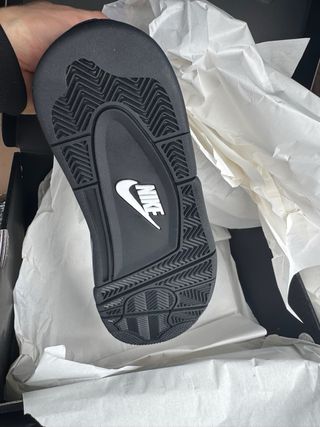 Jordan 4 Black Cat Talla 44