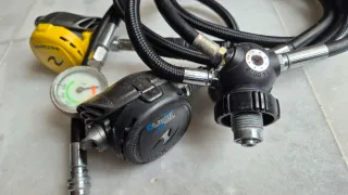 REGULADOR BUCEO AQUALUNG TITAN OCTOPUS Y MANOMETRO