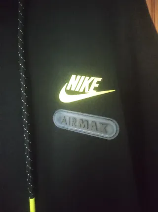 Chándal Nike Air Max Talla M Negro y Verde