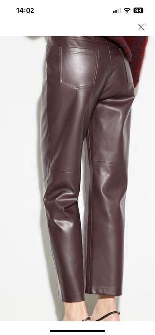 Pantalón efecto piel granate Woman nuevo