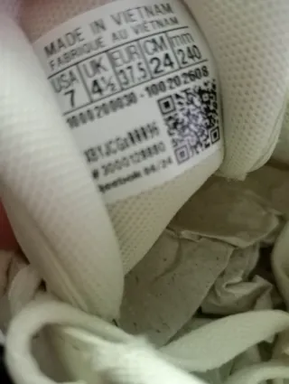 ESTRENA! Zapatillas Reebok talla 37.5 Unisex