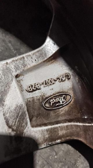 Llanta cj5c1007b2b ford kuga - 3 generacion 217677