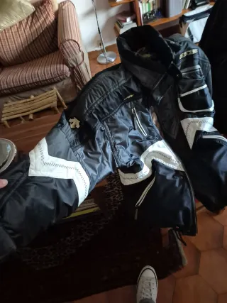 Abrigo Descente Negro y Blanco.ski,grande,5xl.