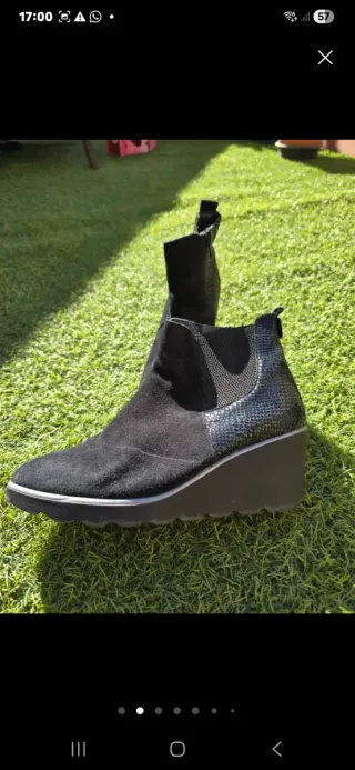 Botín de Piel Negro