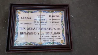 Mural Cerámico La Biblia, Don Quijote, El Hombre