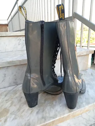 Stivali Dr. Martens limited edition grigi