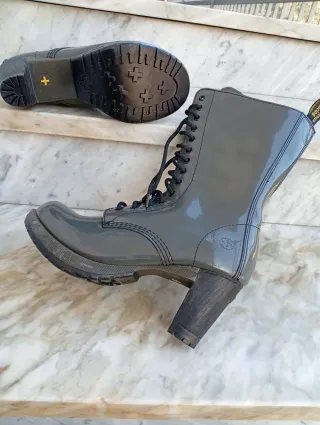 Stivali Dr. Martens limited edition grigi