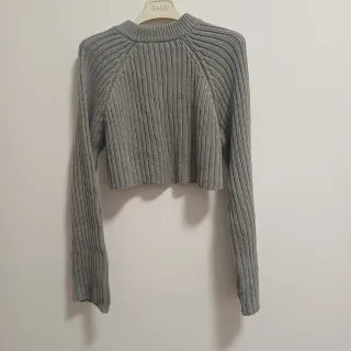 Maglione crop grigio