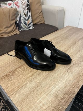 Zapatos negros de vestir