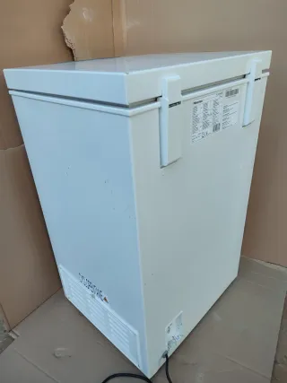 Congelador - nevera Hisense 95L frigorífico