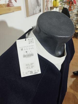 Cardigan hombre de  Zara efecto aterciopelado azul