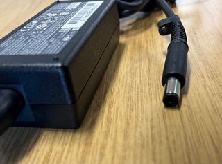 Cargador Original HP 65W (TPC-DA58)