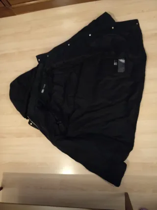 Abrigo plumífero negro Zara Talla XL