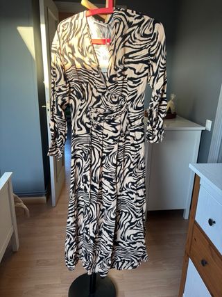 Vestido largo estampado cebra