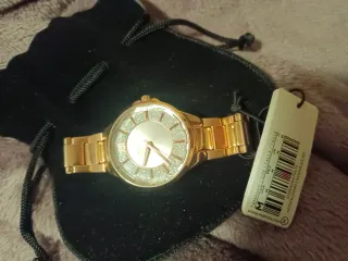 Reloj Parfois Dorado un buen  chapado .sin estrena