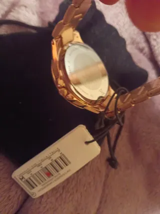 Reloj Parfois Dorado un buen  chapado .sin estrena