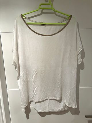 Conjunto 5 prendas: blusas, camisa y camiseta