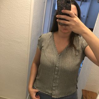 Conjunto 5 prendas: blusas, camisa y camiseta