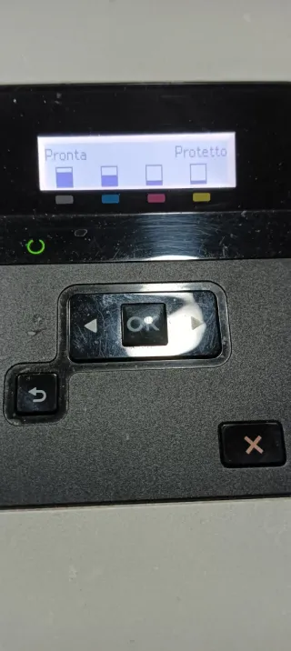 Stampante Laser Colore HP Color LaserJet M452dn.