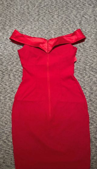 Vestido rojo elegante para fiesta