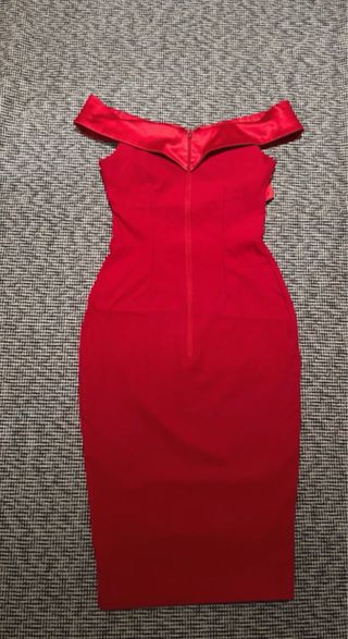 Vestido rojo elegante para fiesta