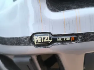 CASCOS MONTAÑA PETZL METEOR