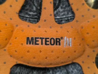 CASCOS MONTAÑA PETZL METEOR