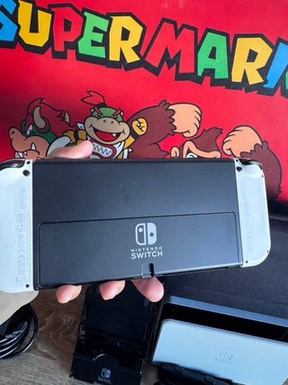 Nintendo Switch OLED CÓMO NUEVA + accesorios