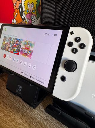 Nintendo Switch OLED CÓMO NUEVA + accesorios