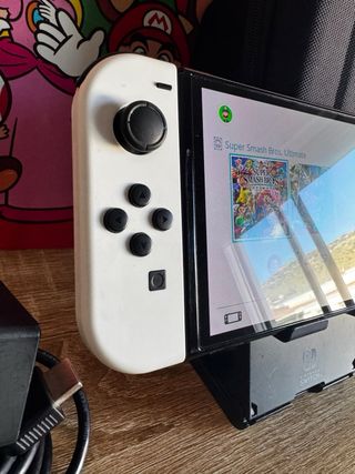 Nintendo Switch OLED CÓMO NUEVA + accesorios