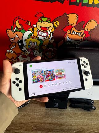 Nintendo Switch OLED CÓMO NUEVA + accesorios