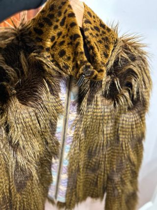 Chaleco de pelo con estampado de leopardo