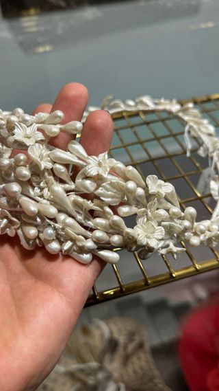 Tocado diadema boda invitada hecho a mano