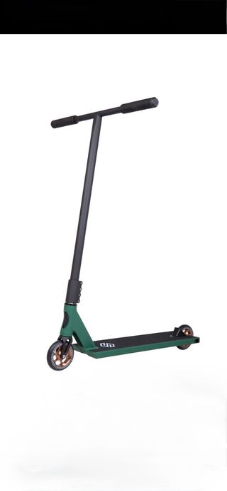 Scooter Striker Gravis Freestyle