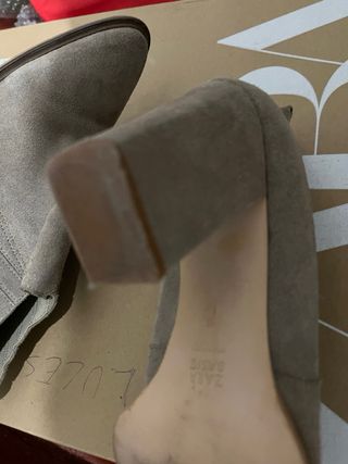 Botín tacón ante Zara beige