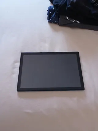 Tablet Android con funda