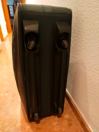 Maleta grande Delsey con ruedas