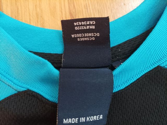 Camiseta DC Shoes Negra y Azul