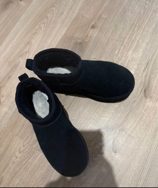 Botas UGG Mini Plataforma Negras